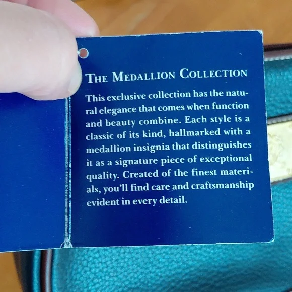 Nwt Vintage Medallion Navy and Brown Leather Crossbody Purse - Picture 6 of 12